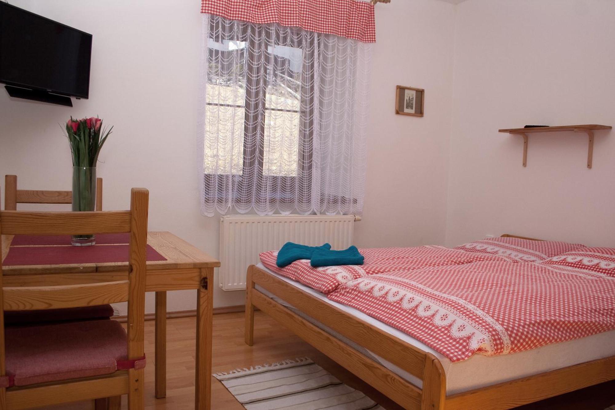 Penzion U Vodopadu Karlova Studánka Buitenkant foto