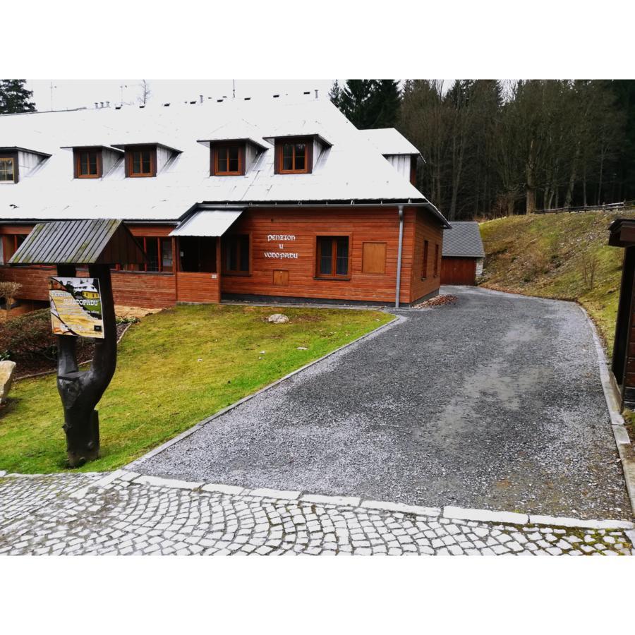 Penzion U Vodopadu Karlova Studánka Buitenkant foto